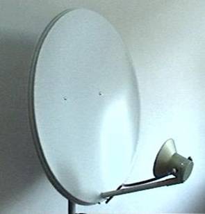 <b>Рис.2.</b> Внешний вид зеркальной антенны с рупором-облучателем на 2,4 ГГц
